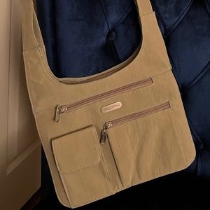 Baggalini cross-body purse